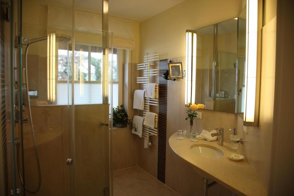 Romantik Hotel Namenlos Ahrenshoop Bilik gambar